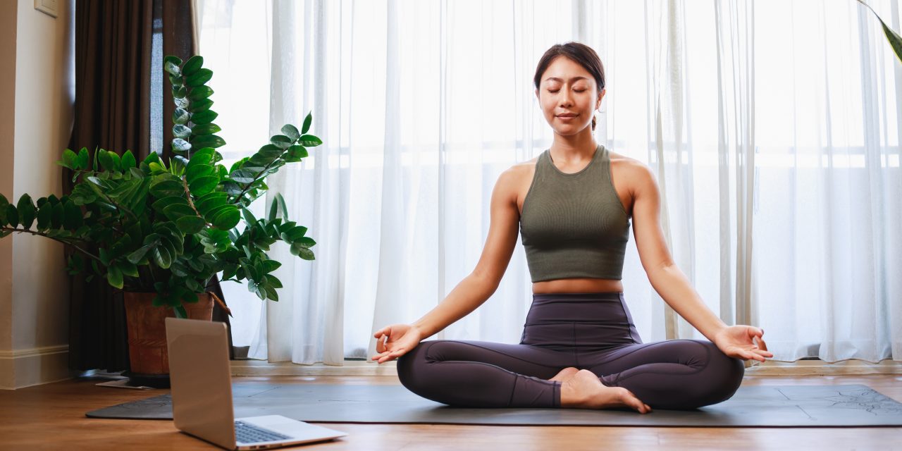 A Beginner’s Guide to Doing Yoga at Home