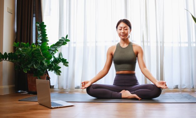 A Beginner’s Guide to Doing Yoga at Home